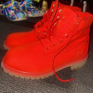 Limited Release Ruby Rose timbs. Size:6W